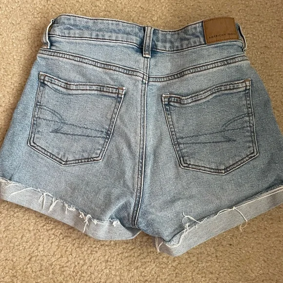 American Eagle Outfitters Light Blue Distressed Jean Shorts - Picture 5 of 6
